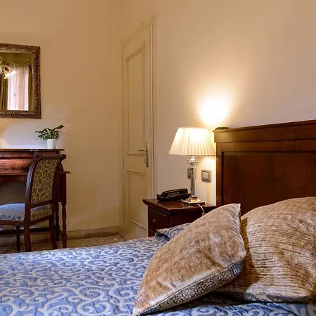 Hotel Dell'opera 3*