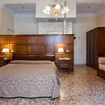 فندق ديل أوبرا 3*