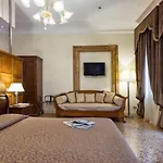 ديل أوبرا فندق