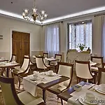 ديل أوبرا 3*