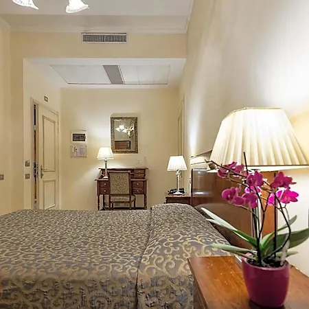 Dell'opera Hotel Venise