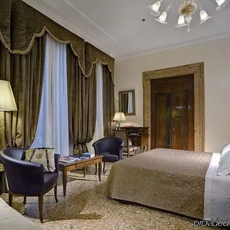 Hotell Dell'opera