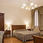 ホテル デロペラ