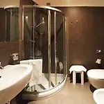 Dell'opera Szálloda Velence