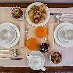 Dell'opera Szálloda 3*