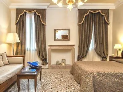 Dell'opera 3* Venetië